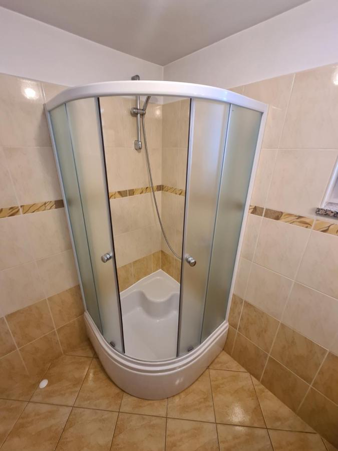 Apartment Cutul Salatić Eksteriør bilde
